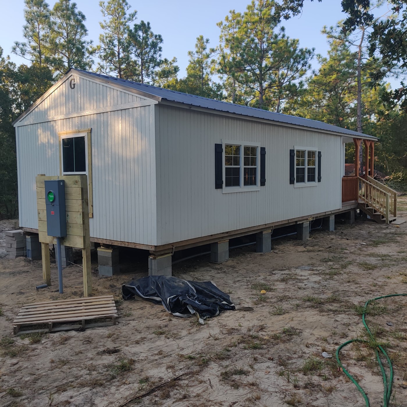 Tiny-house exterior and entry details